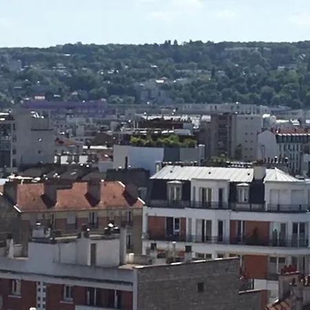 Dernier Etage Terrasse Pte St Coud Apartment