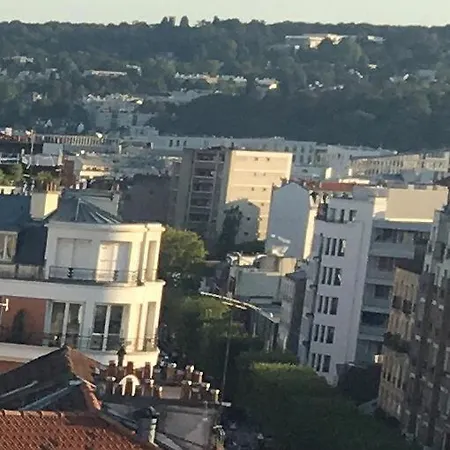 Apartment Dernier Etage Terrasse Pte St Coud